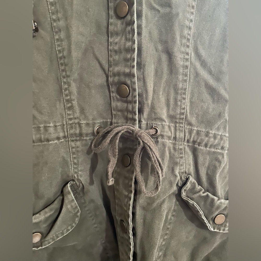 Hot Topic Skull Jacket - Picture 2 of 7